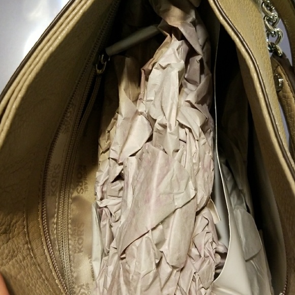 Michael Kors Bag - Picture 3 of 5